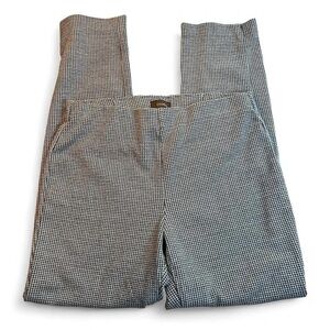 Crosby Dress Pants – Size Small
Classic black & white houndstooth 🖤🤍